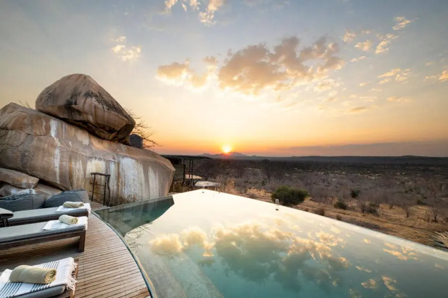 La piscina infinita del campamento Jabali Ridge