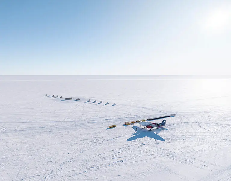 antarctica-white-desert-dixies-camp-3