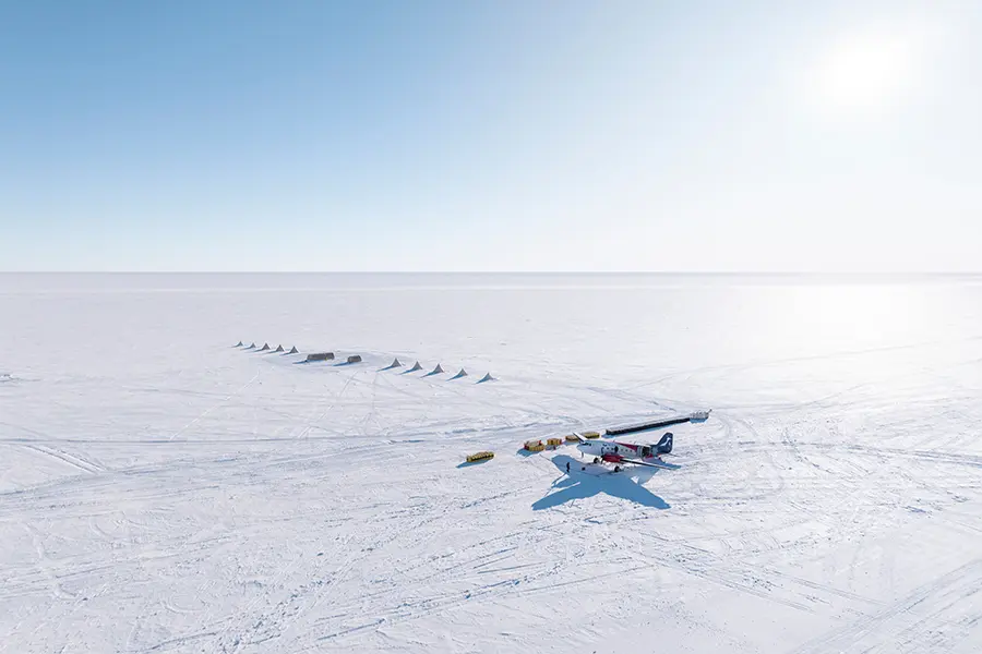 antarctica-white-desert-dixies-camp-3