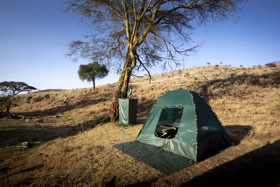 lewa-walking-wild-camp-tents-with-bucket-shower