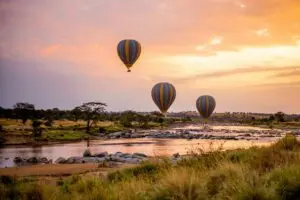 Experience once-in-a-lifetime hot air ballooning across the vast plains of the Serengeti.
