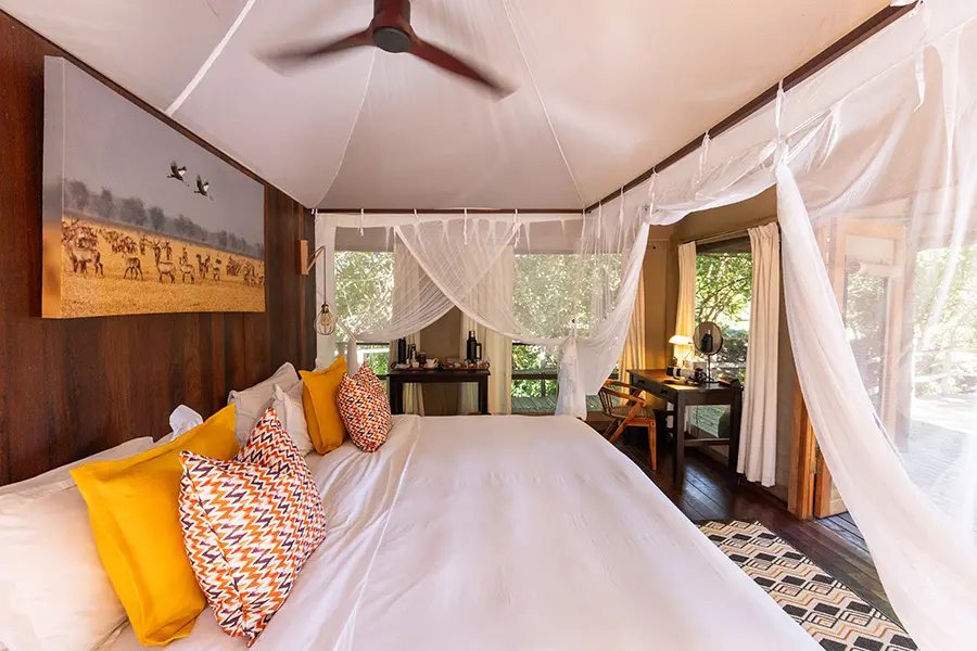 gorongosa-safaris-muzimu-lodge-tented-suites-interior-14