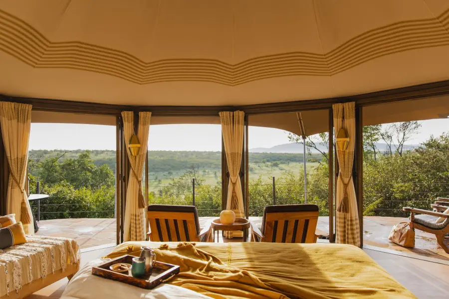 hemingways-ol-seki-mara-vista-interior