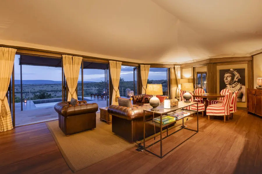 hemingways-ol-seki-mara-salón-compartido