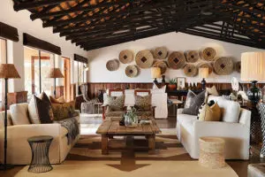 El salón interior.