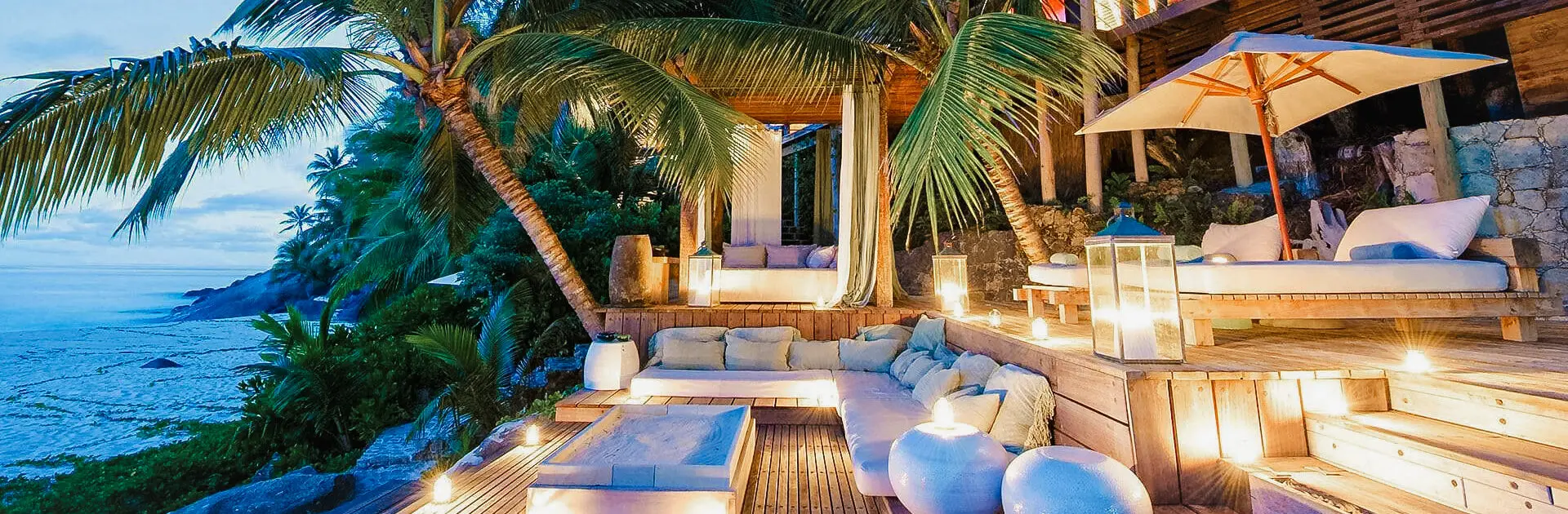 En el balcón de un complejo turístico en las Seychelles | Go2Africa