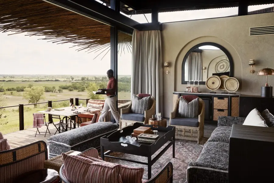 chichele-presidential-safari-lounge-and-outdoor-dining