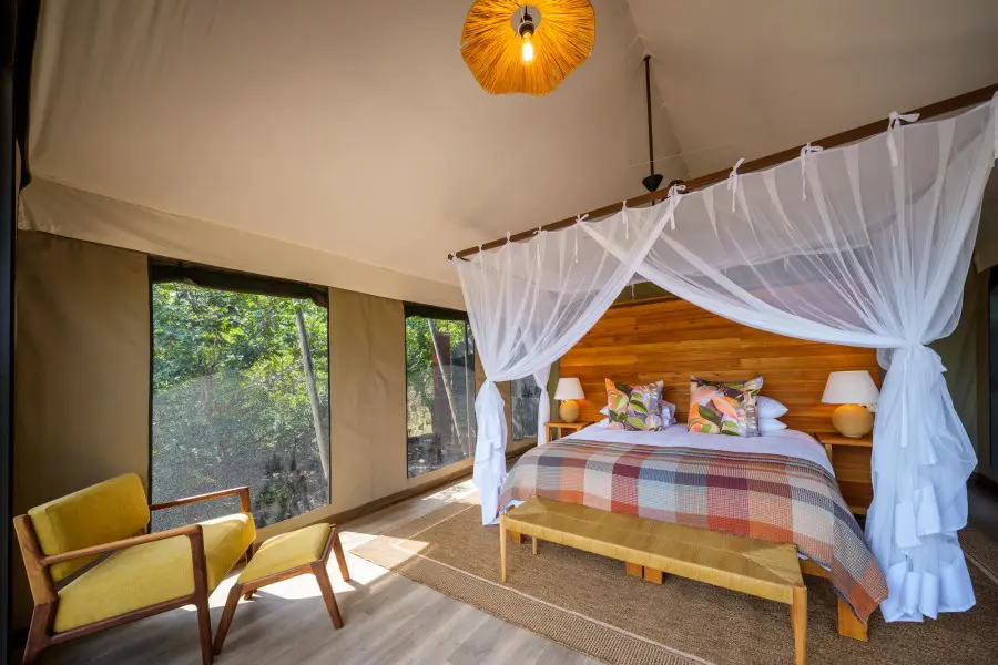 muddy-teak-standard-room-interior