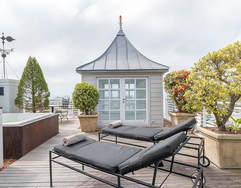 View of the turret in the Deluxe 1-Bedroom apartment.
