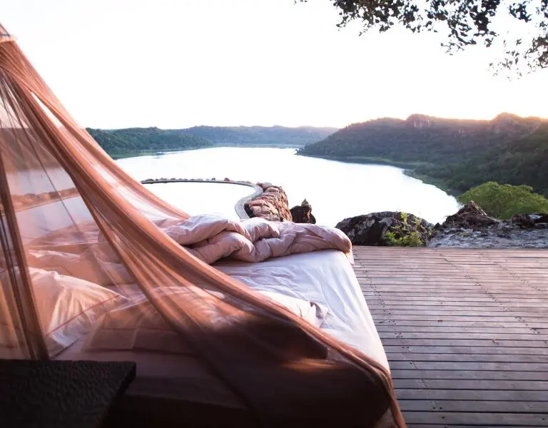 singita-pamushana-lodge-day-bed