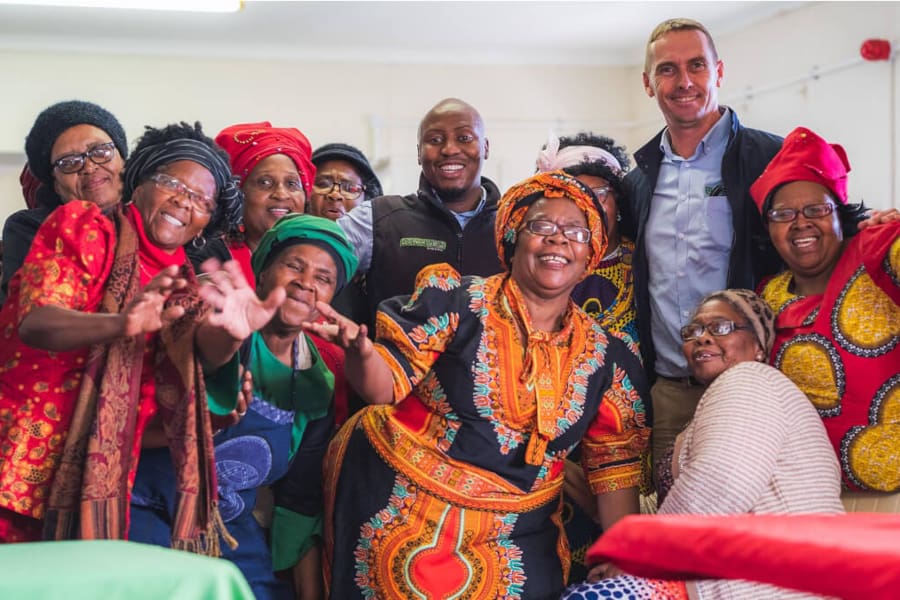 Visita a la comunidad con Uthando | Go2Africa