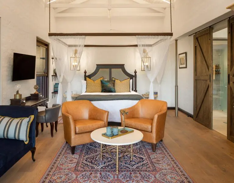 mbano-manor-hotel-luxury-suite