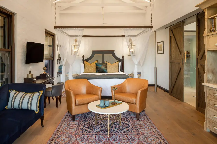 mbano-manor-hotel-luxury-suite