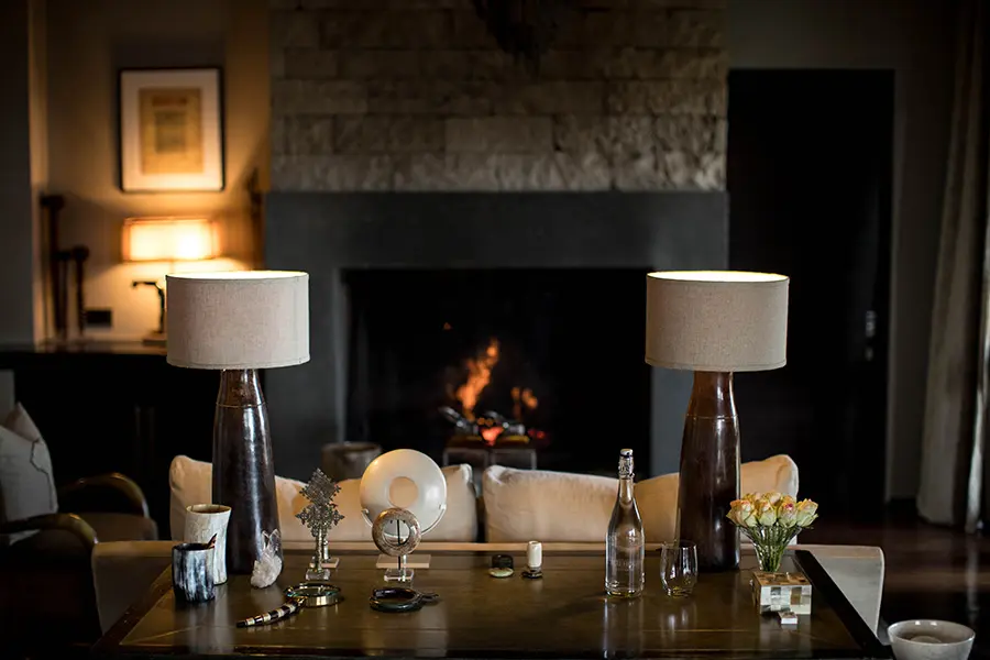 sirai-house-borana-wildlife-reserve-laikipia-kenya-master-suite-sitting-area