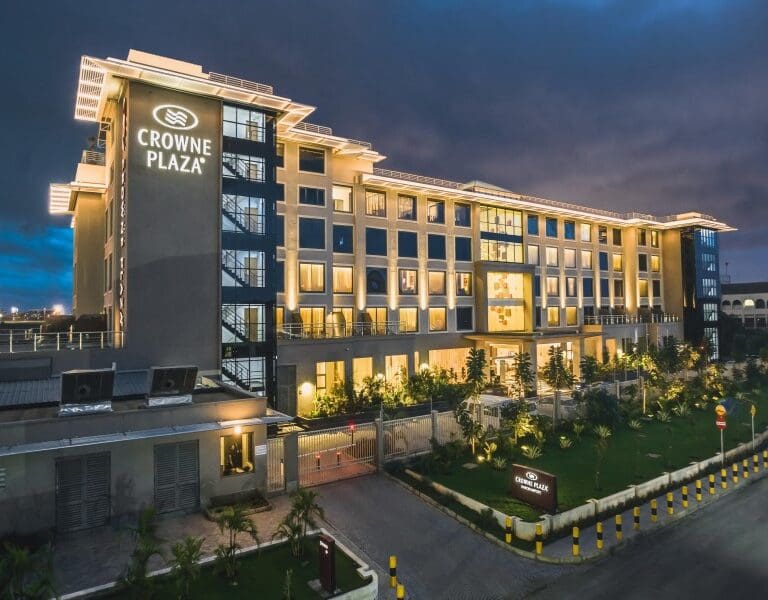 Welcome to Crowne Plaza Airport Hotel.