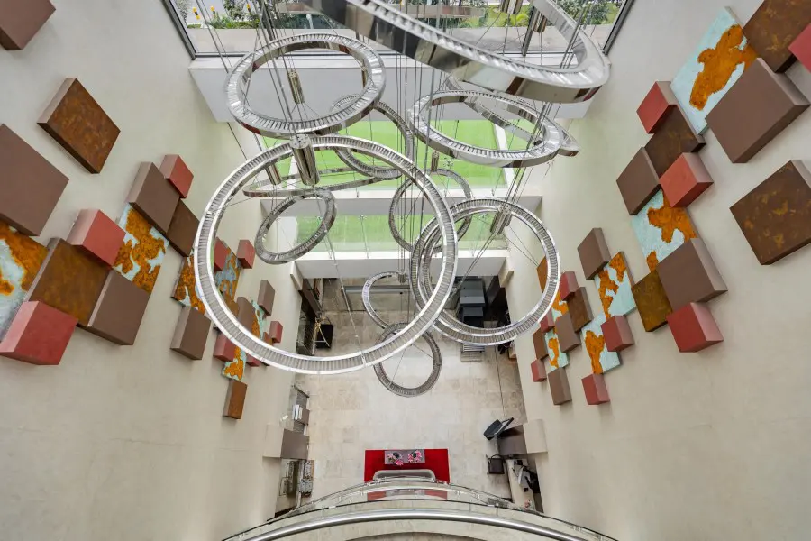 Step into luxury hospitality.