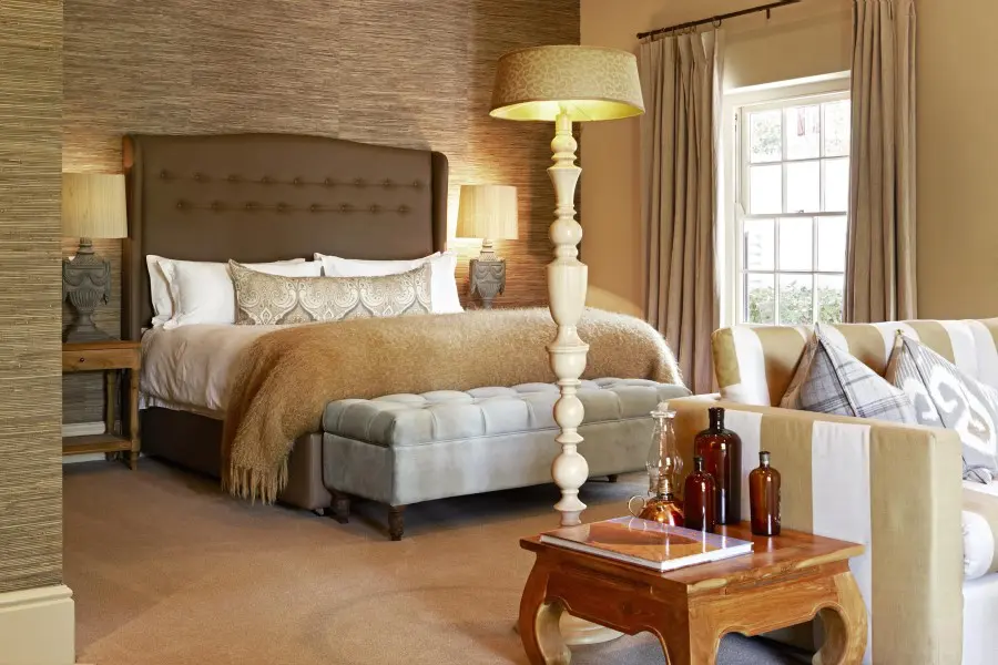 la-cle-village-la-grange-garden-room