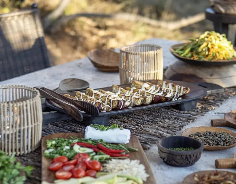Tuck into delicious meals.