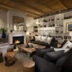 El salón de invierno es perfecto para las noches frías, en las que el chocolate caliente y la chimenea dan calor.