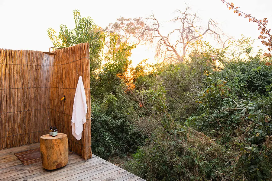 namibia_nkasa-linyanti_outdoor-shower-2