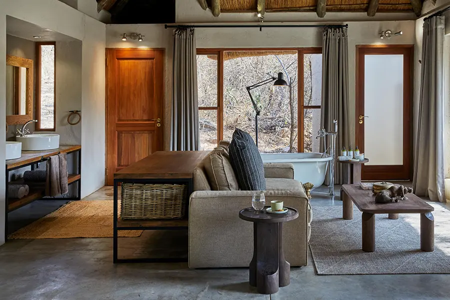 toro-river-lodge-1760433517005luxury-suite-3