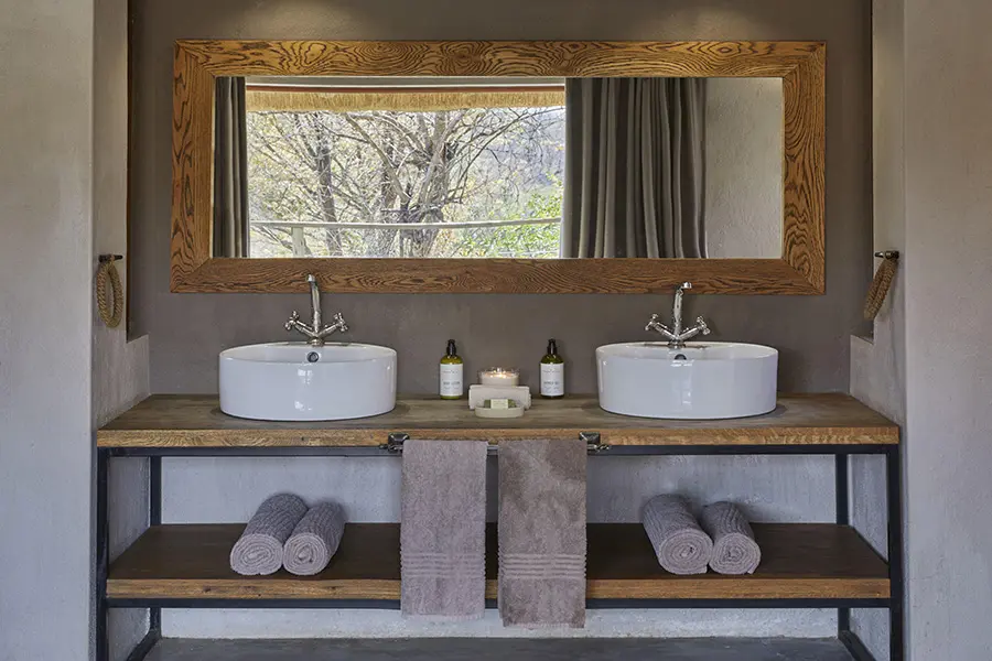 toro-river-lodge-luxury-suite0