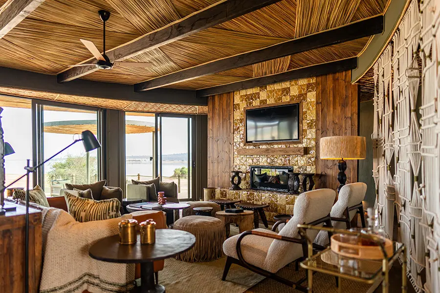 wilderness-magashi-peninsula-rwanda-akagera-villa-lounge-w-tv