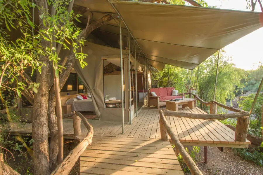 shompole-wilderness-tent-exterior