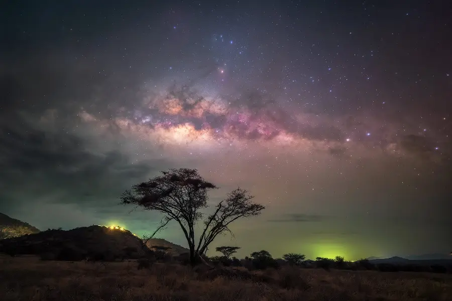 Ein heller, ununterbrochener Nachthimmel in Samburu | Go2Africa