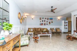 airport-planet-lodge-kigori-arusha-kilimanjaro-intl-airport-tanzania-reception-area-airport-planet-lodge