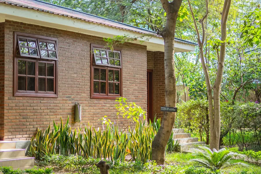 airport-planet-lodge-kigori-arusha-kilimanjaro-intl-airport-tanzania-chalet
