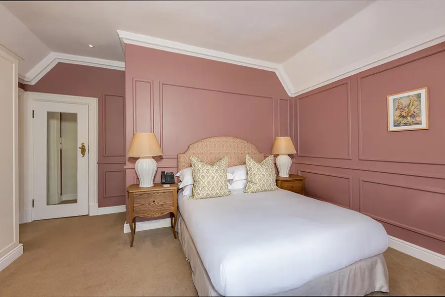 the-claremont-boutique-hotel-cape-town-classic-room-_4