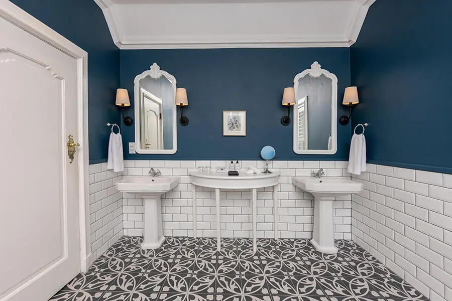the-claremont-boutique-hotel-cape-town-deluxe-room-2