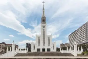 Discover Maputo's striking blend of history and modern design | Go2Africa