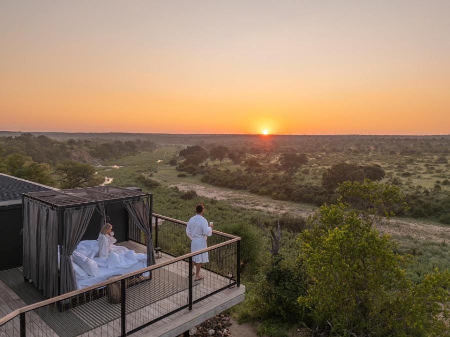 Enjoy sweeping views over the Klaserie River.
